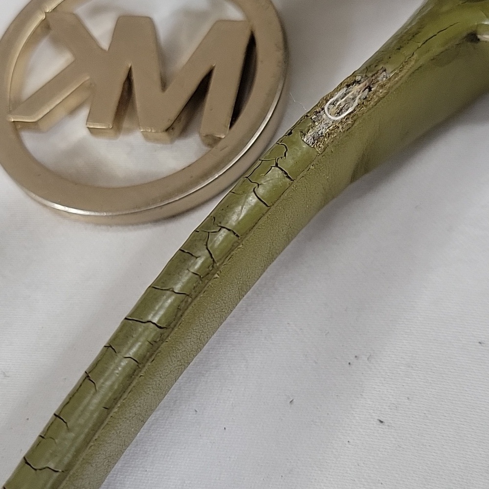Michael Kors Olive Green Leather Handbag with Gold Hardware - Picture 7 of 15